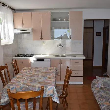 Jelincic 特罗吉尔